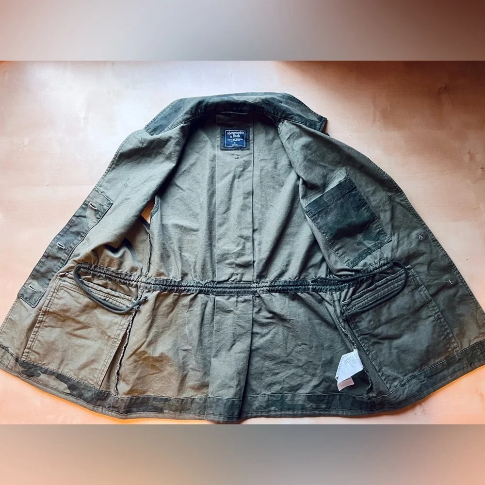 Abercrombie & Fitch Olive Green Army Camouflage Military Utility Vest size small - Picture 5 of 8